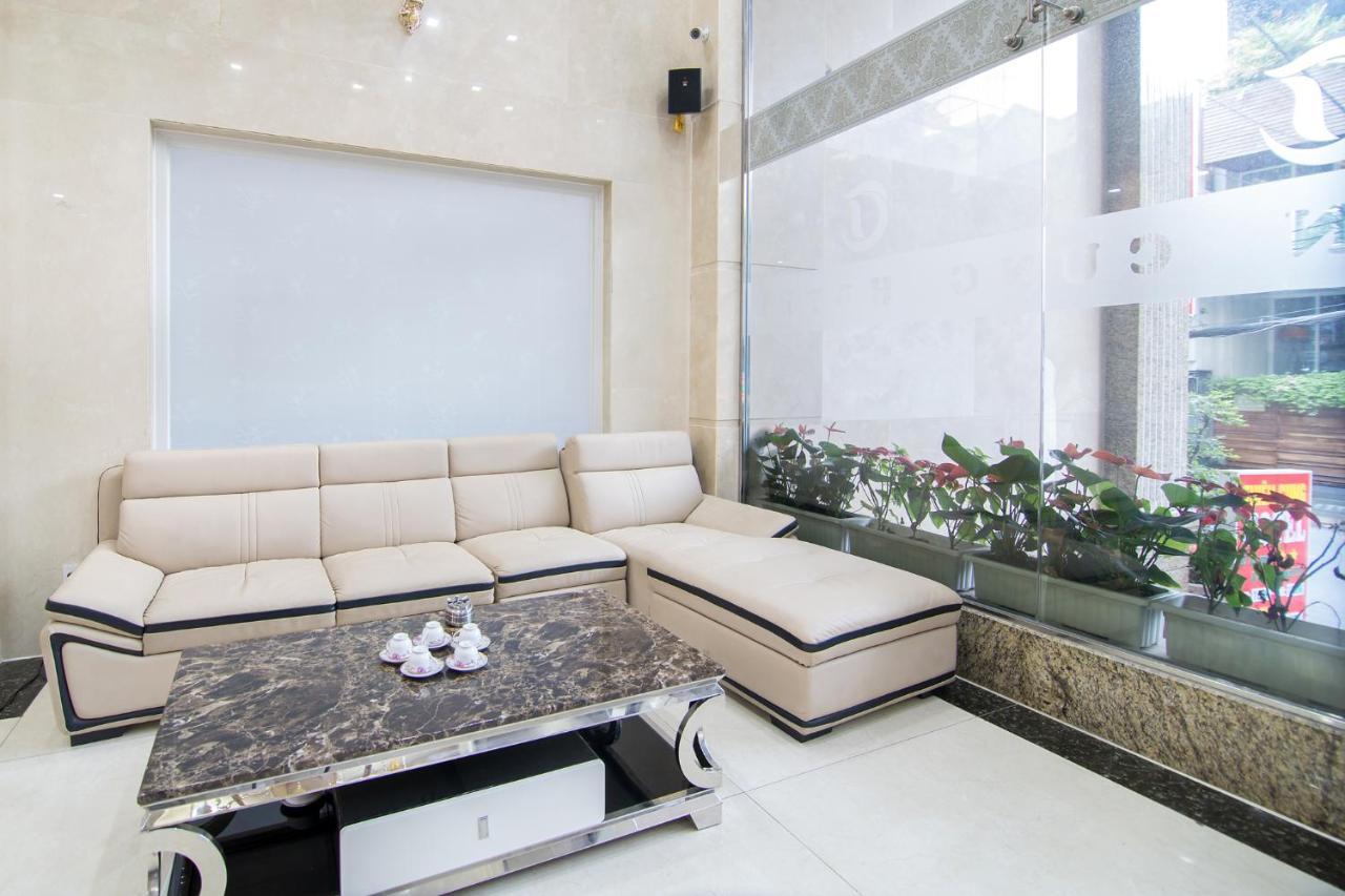 Reddoorz Plus Near Lotte Mart Cong Hoa Ho Chi Minh-staden Exteriör bild