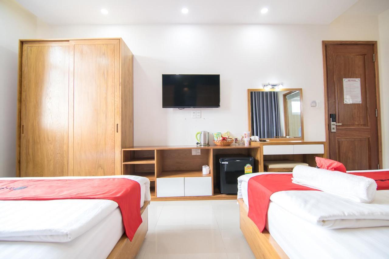 Reddoorz Plus Near Lotte Mart Cong Hoa Ho Chi Minh-staden Exteriör bild