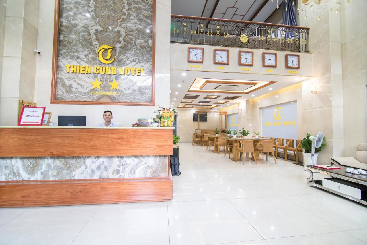 Reddoorz Plus Near Lotte Mart Cong Hoa Ho Chi Minh-staden Exteriör bild
