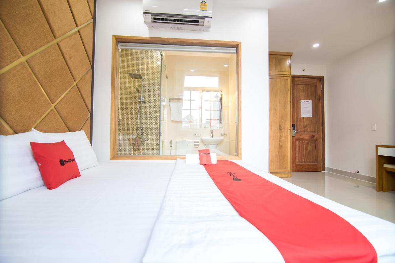 Reddoorz Plus Near Lotte Mart Cong Hoa Ho Chi Minh-staden Exteriör bild
