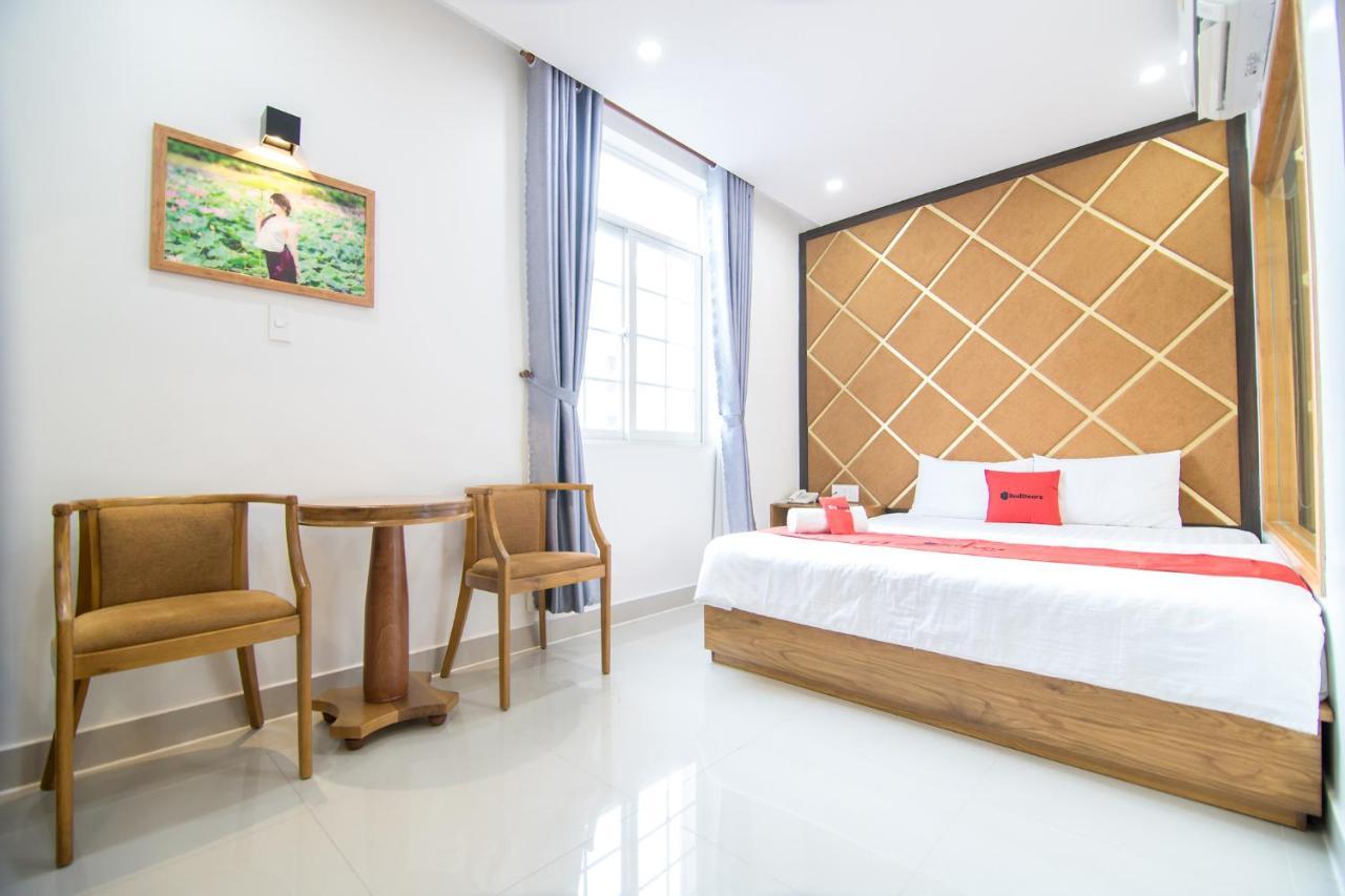 Reddoorz Plus Near Lotte Mart Cong Hoa Ho Chi Minh-staden Exteriör bild